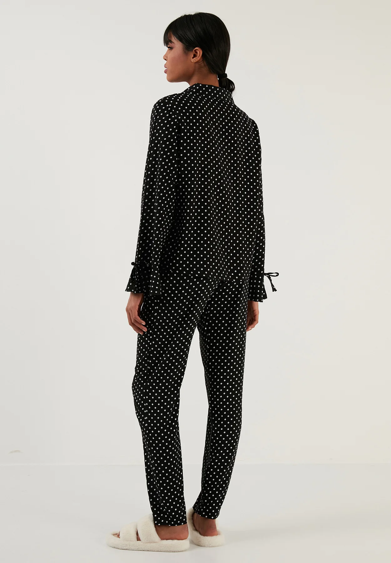 LELA REGULAR FIT - Pijama