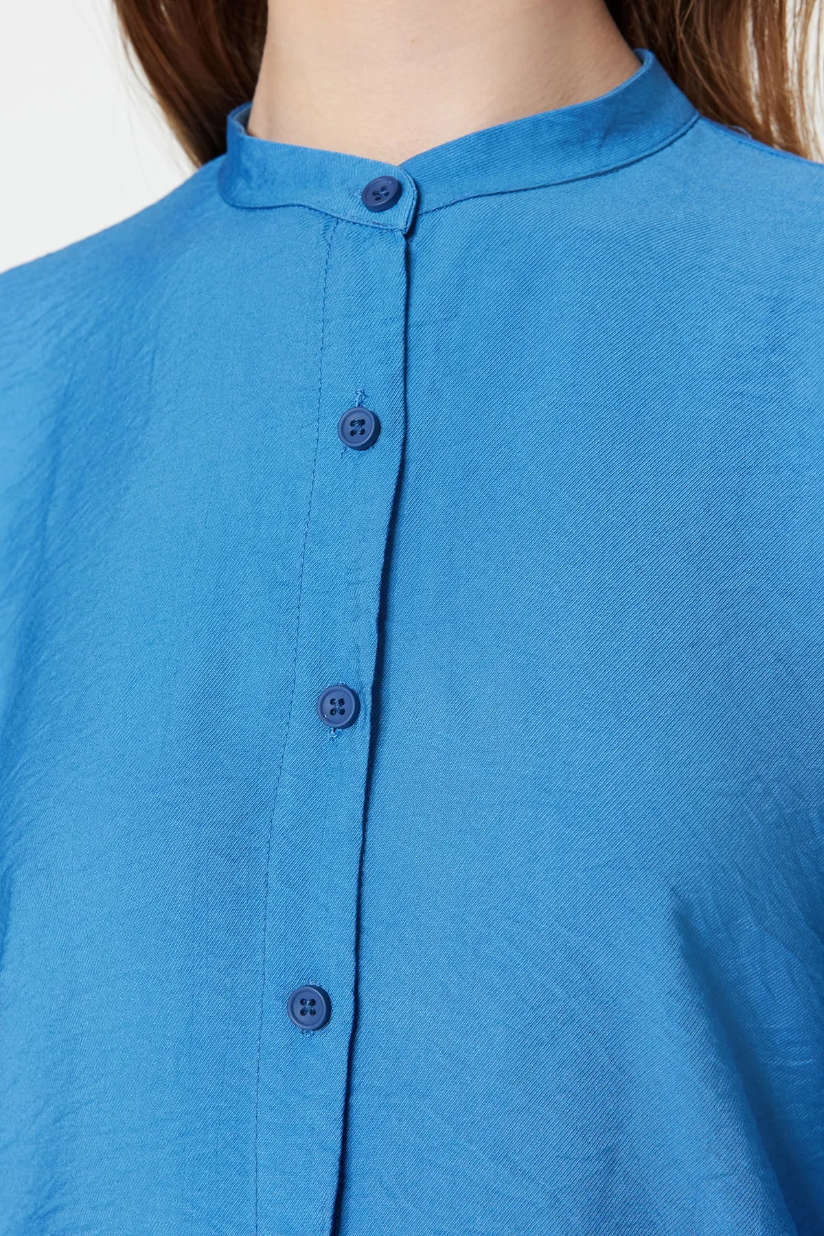 Trendyol Modest  Blaues gewebtes Aerobin-Hemd-Hosen-Set TCTSS23US00068