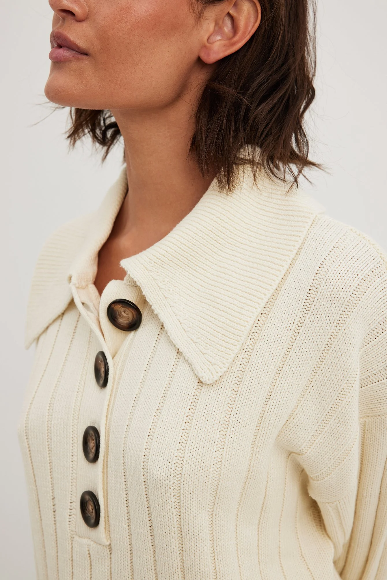 Oversized Strickpullover mit Knopfdetail