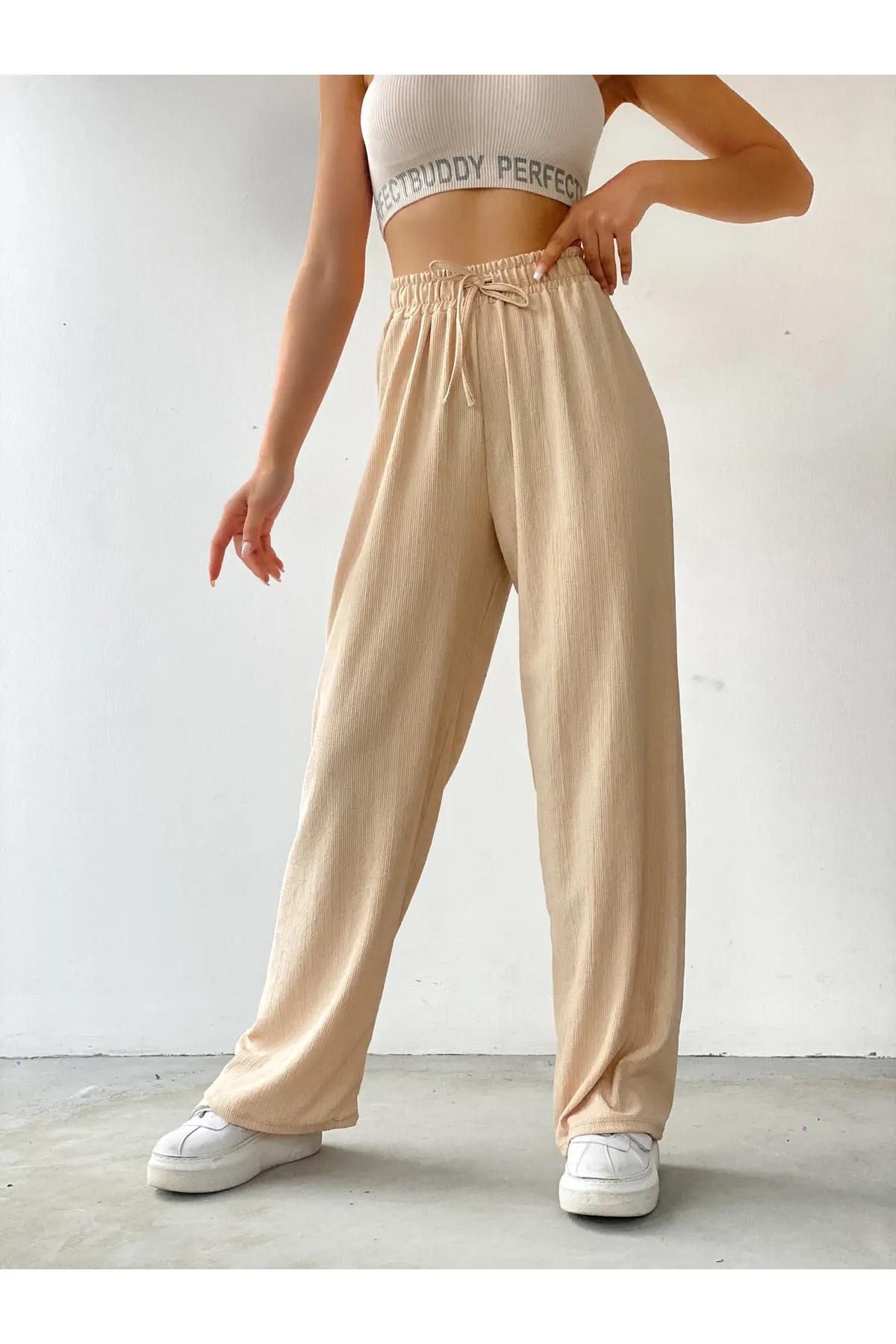 BEJNA  Beigefarbene Palazzo-Hose mit elastischem Bund für Damen