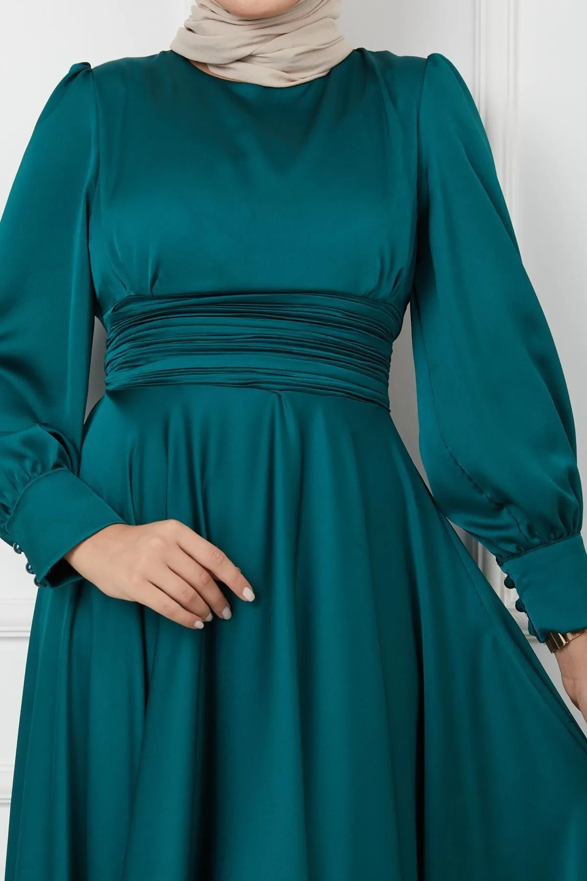 Olcay  Abendkleid mit Taillenfalten und Gürtel, Grün 1595
