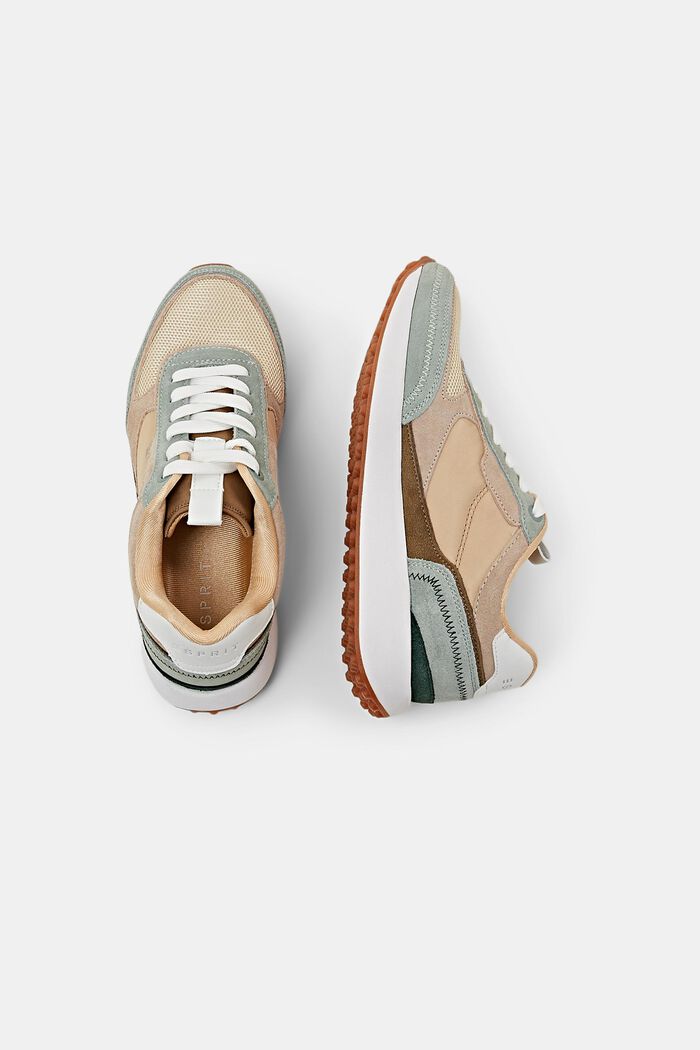 Sneakers aus Wildleder