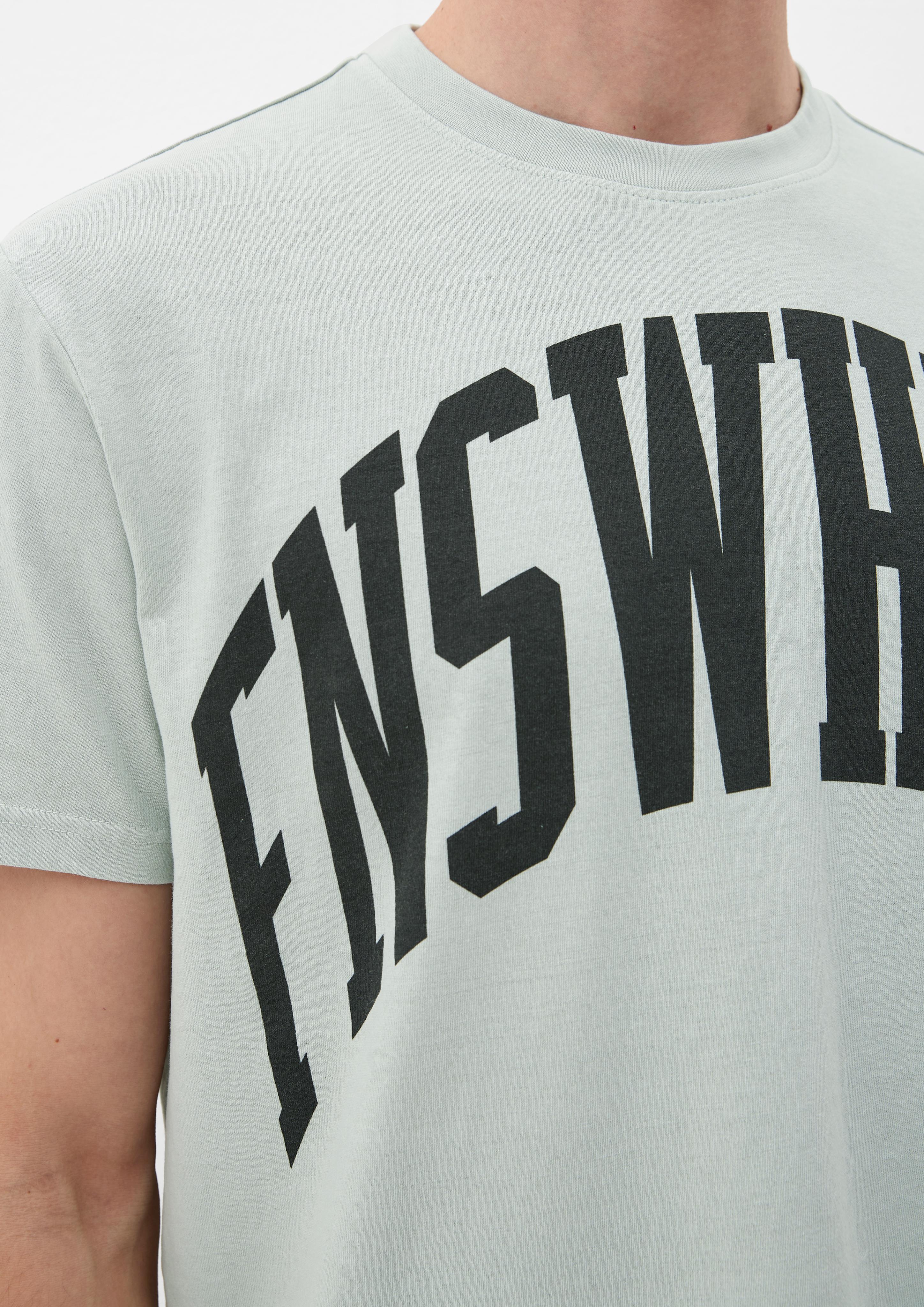 QS x JAMULE T-Shirt mit Schriftprint  2123505-61D0