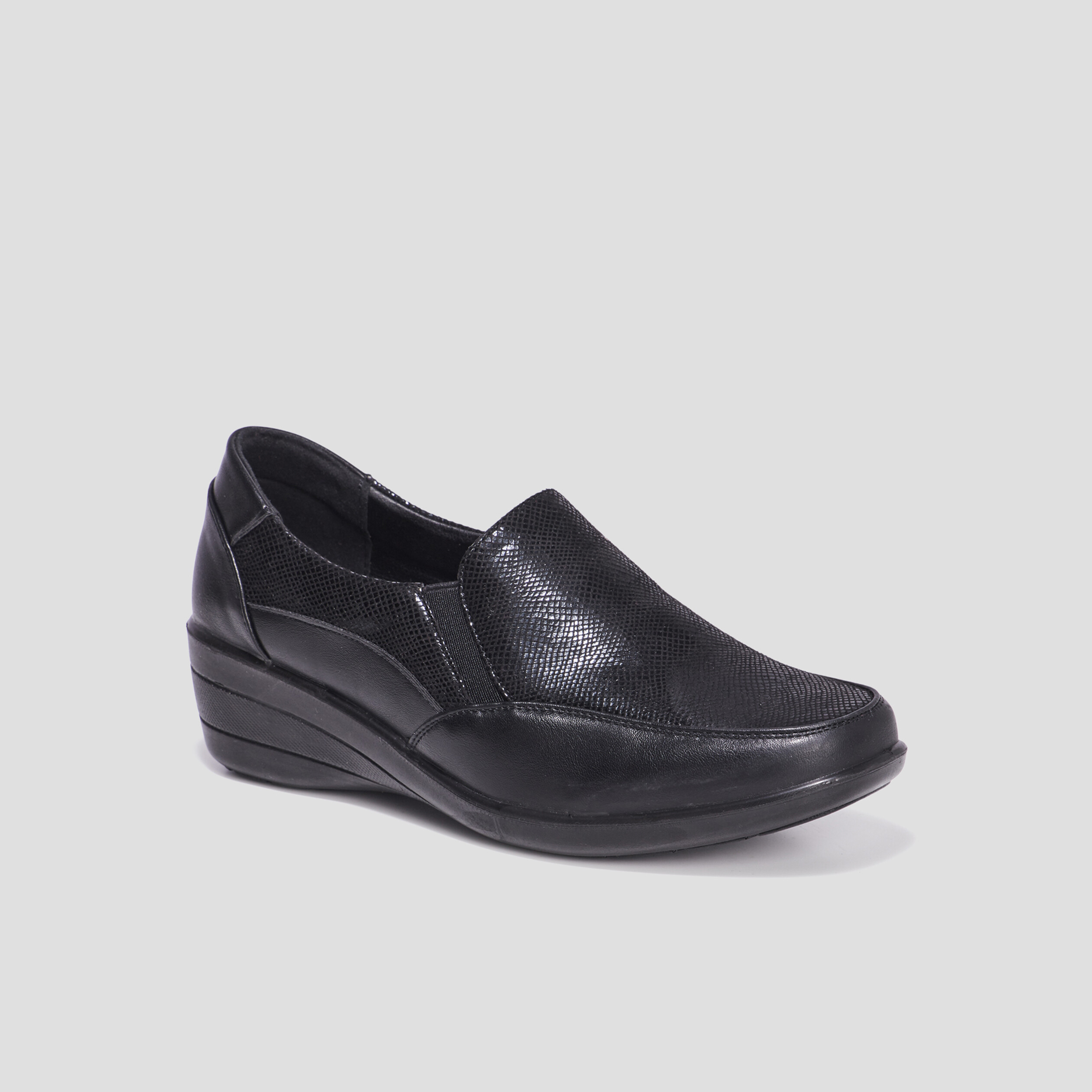 Loafers pied large Confortissimo noir femme | La Halle