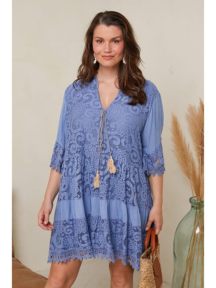 Curvy Lady Kleid in Hellblau günstig kaufen