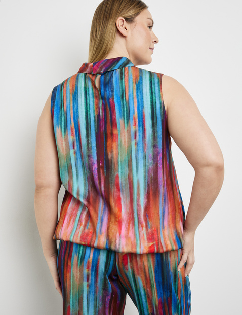 Ärmellose Bluse mit Stehkragen
