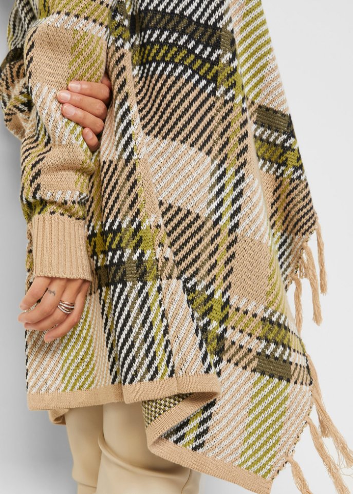 Strickjacke mit Fransen