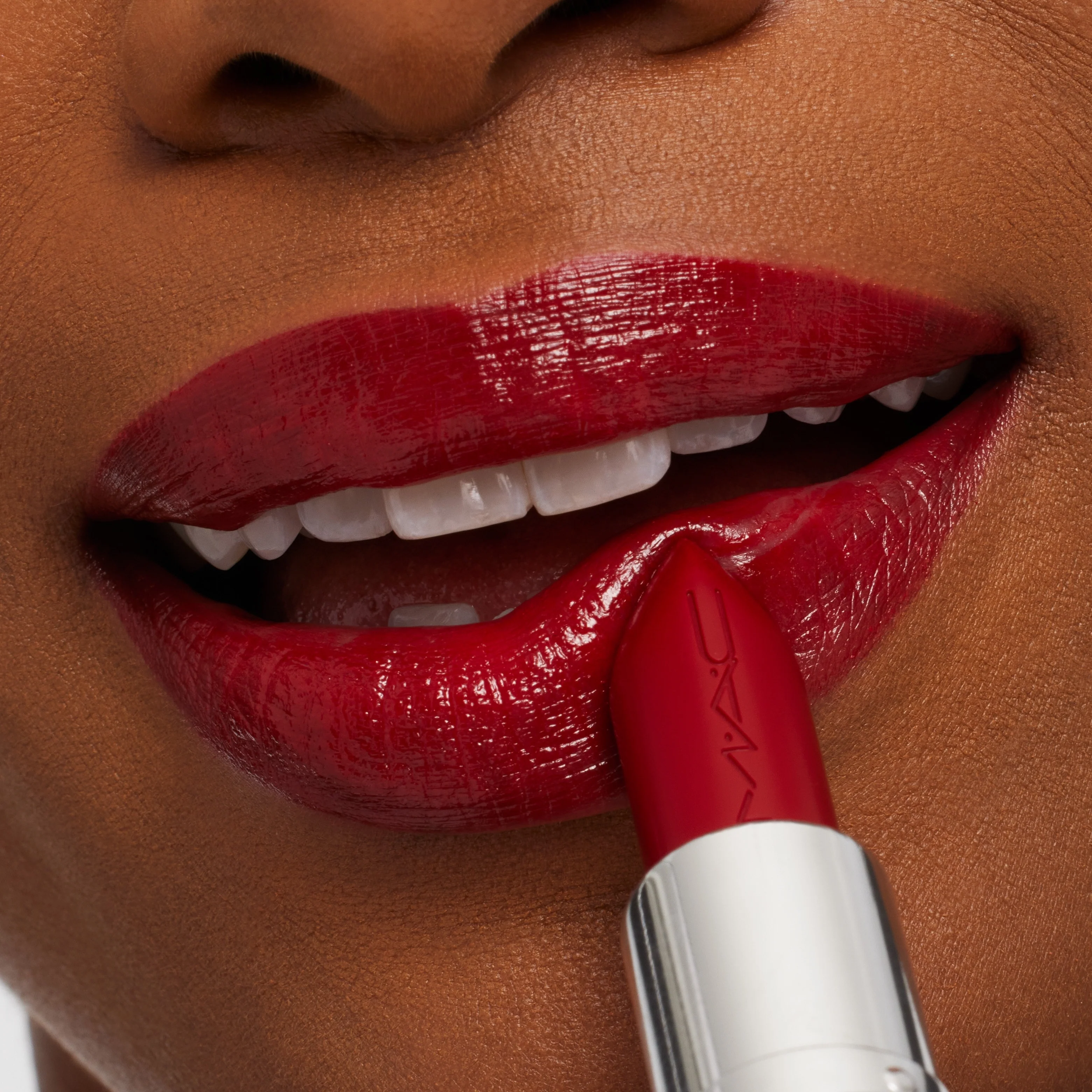 Rossetti M·A·CXIMAL GLATKI SATENSKI RUŽ ZA USNJE - Rossetto