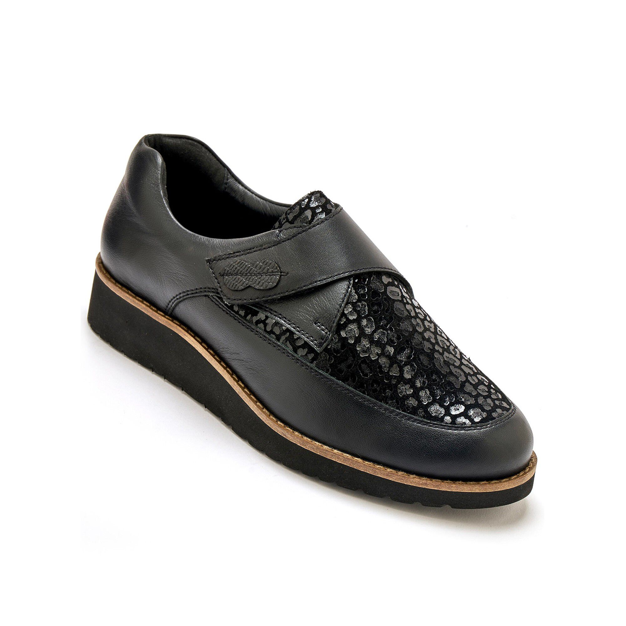 Derbies scratchées largeur confort tout cuir