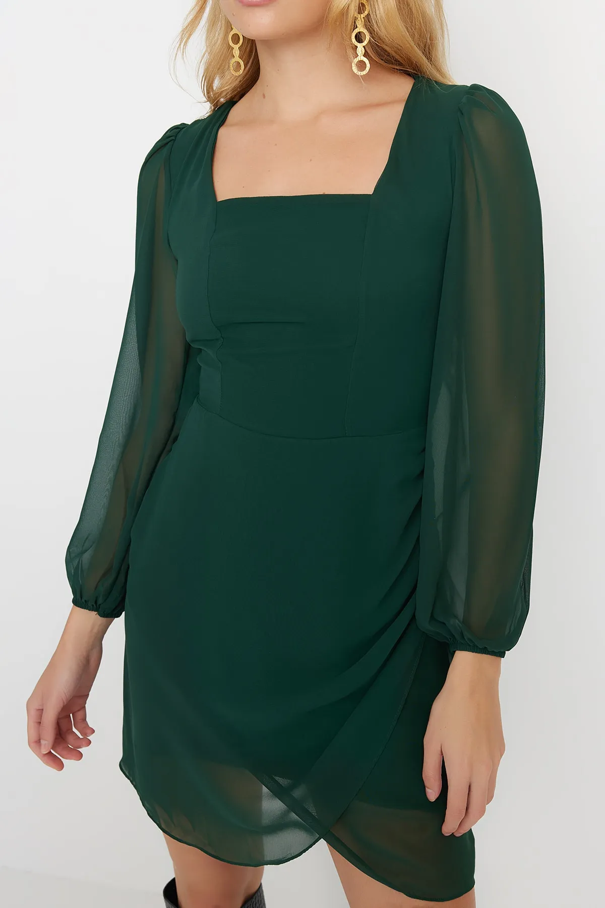 Trendyol Collection  Smaragdgrünes Webkleid mit quadratischem Ausschnitt TWOAW23EL00936