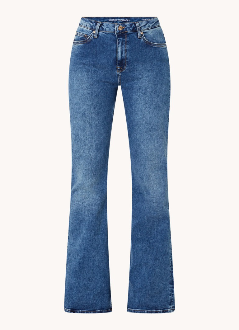 Jeans a zampa Belle a vita media di Studio Anneloes, realizzati in misto cotone biologico.