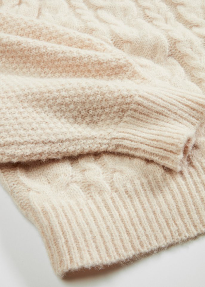 Pullover mit Zopfmuster