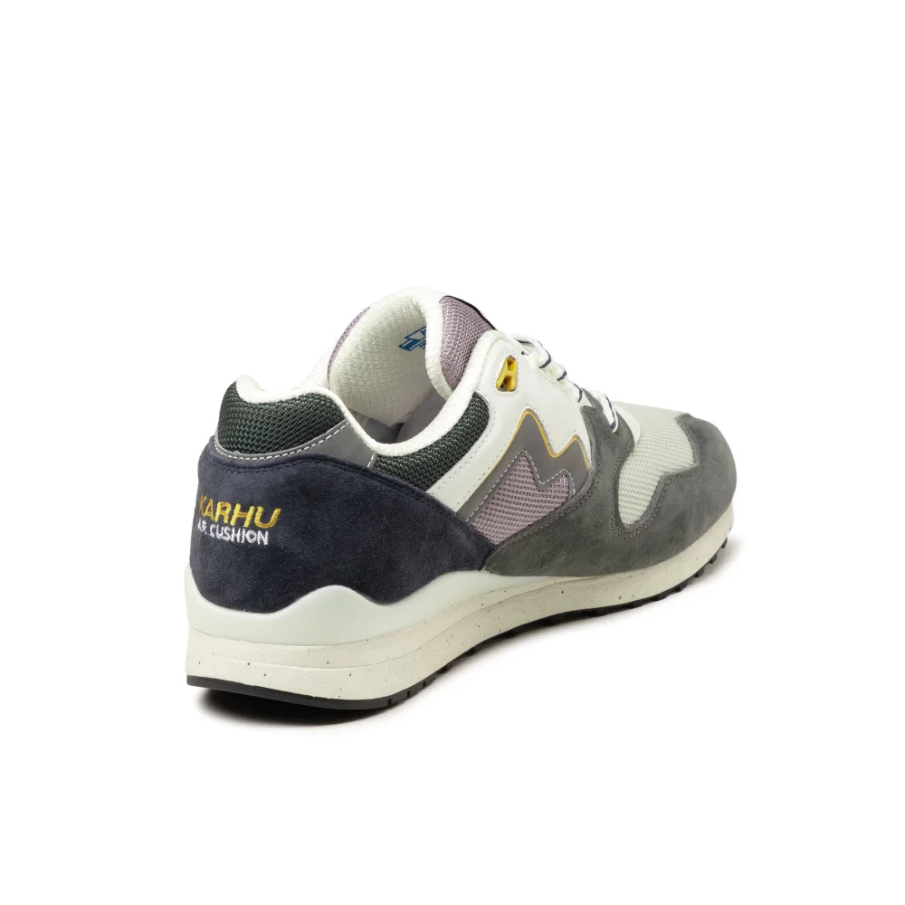 Karhu Synchron Classic F802670 / grau