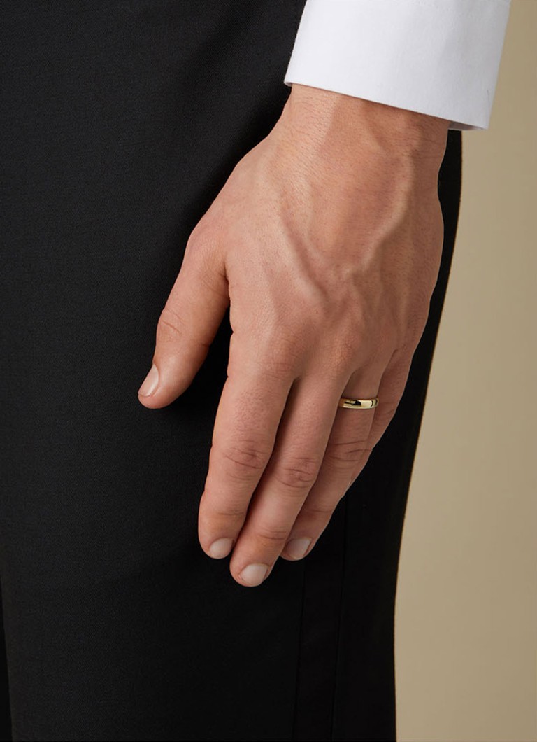 Diamond Point Yellow Gold Wedding Ring