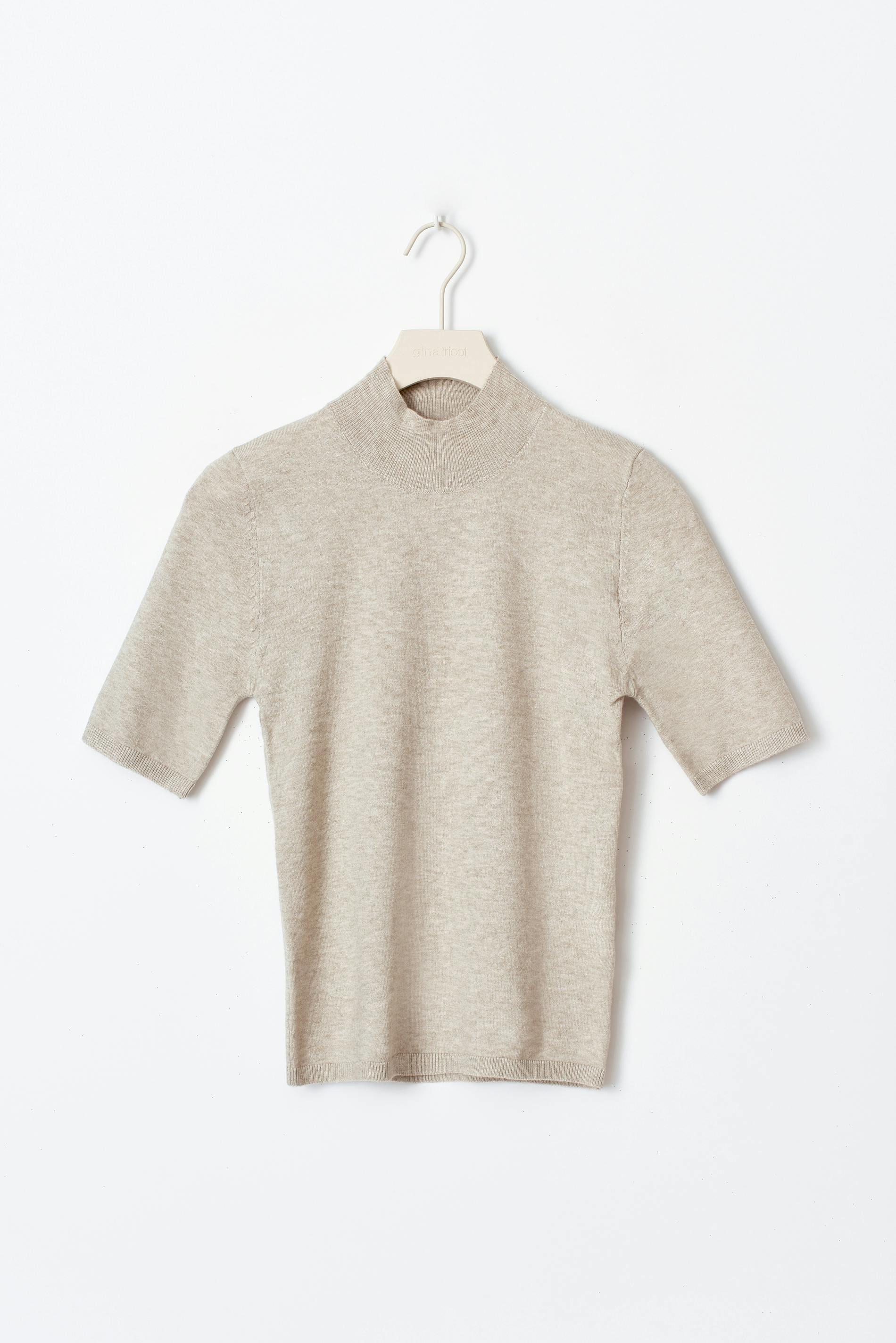 Knitted polo top