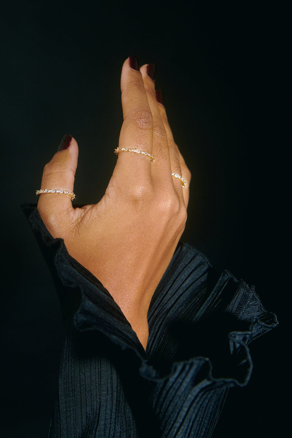 Crystal gold ring