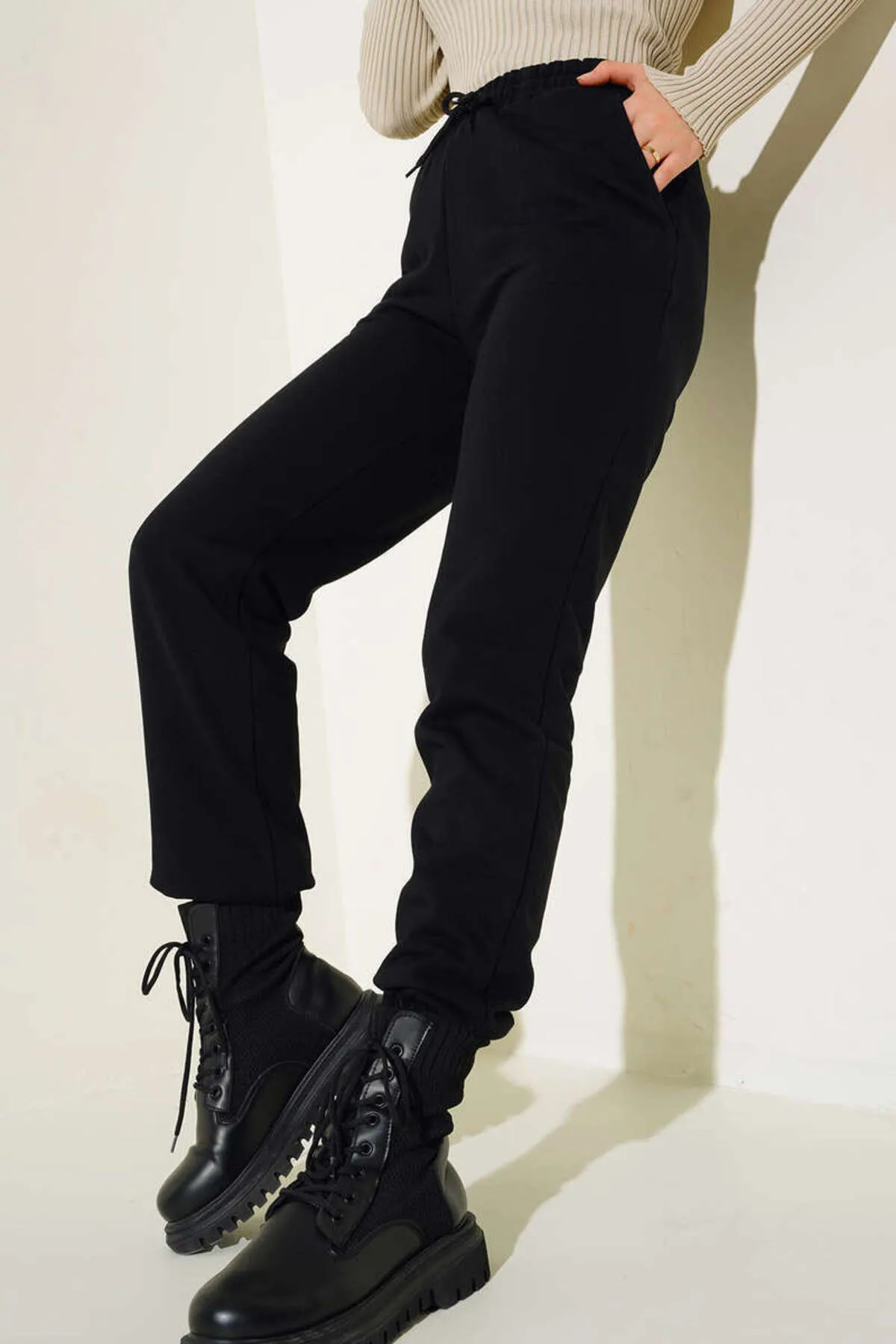 VOLT CLOTHİNG  Jogginghose mit elastischem Bein für Damen