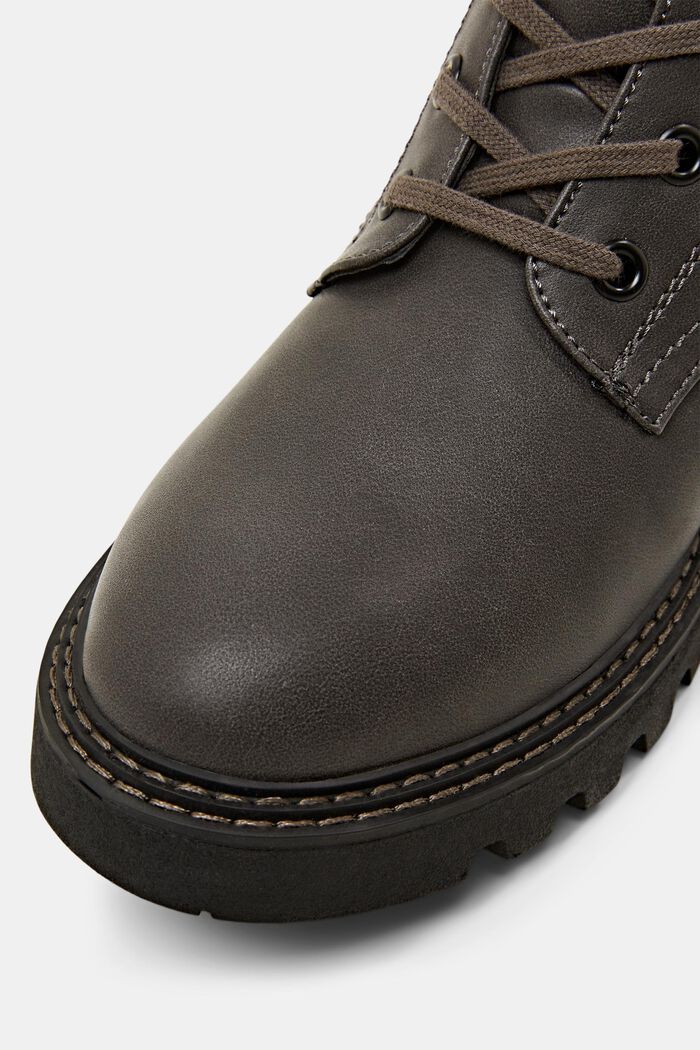 Schnürboots aus veganem Leder