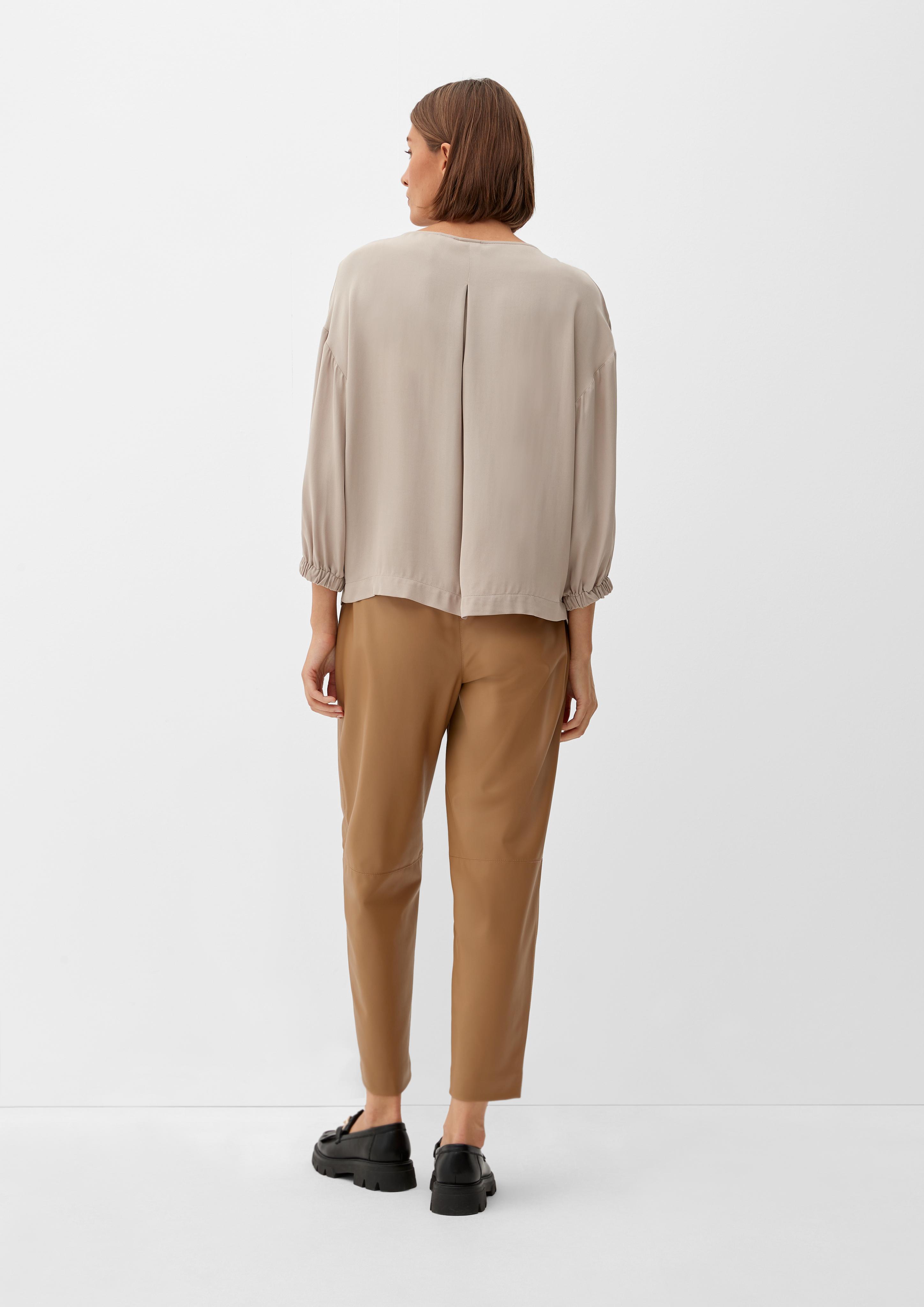 Bluse mit überschnittener Schulter   2121805-8166