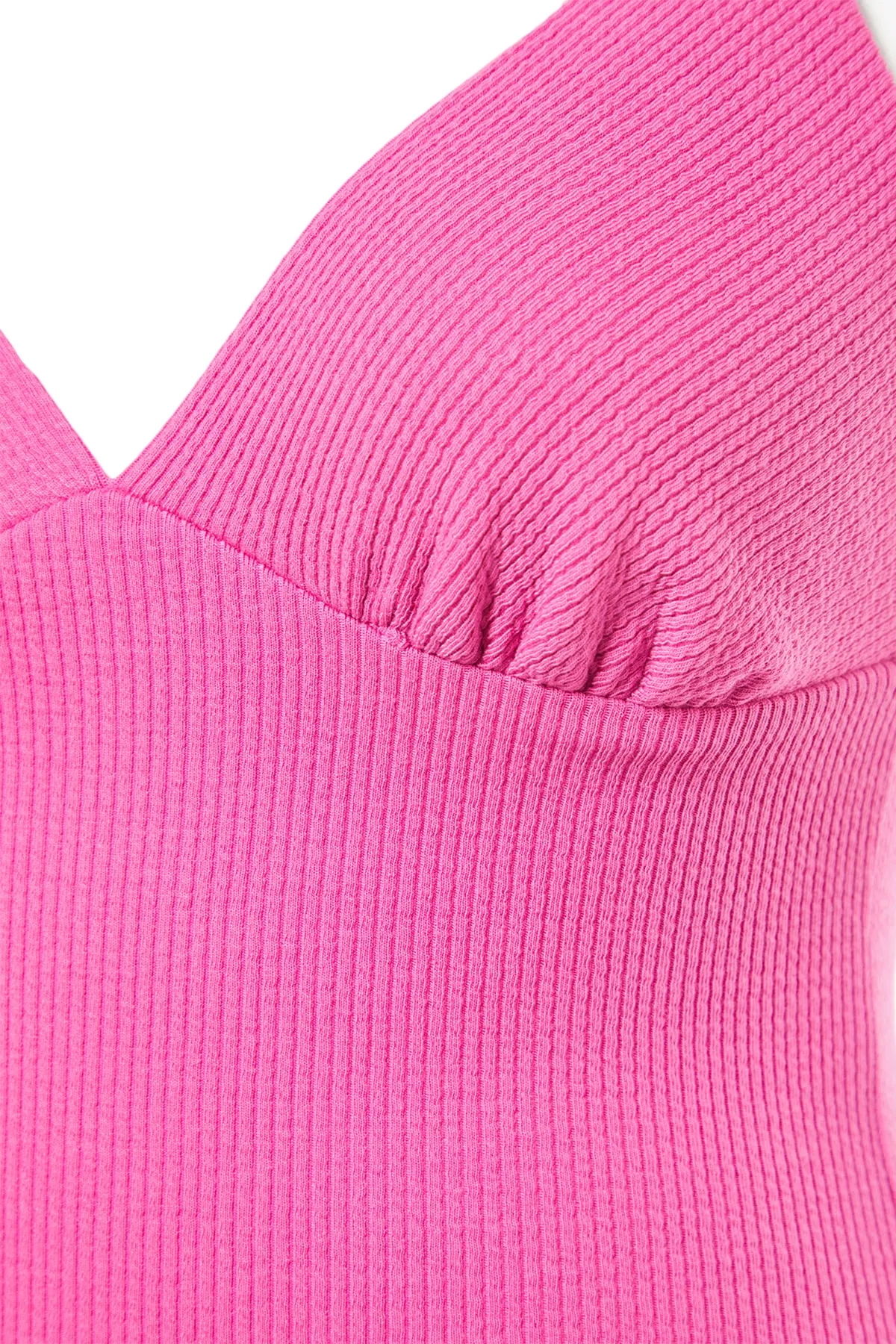 Trendyol Collection  Rosa tailliertes, gefüttertes Abendkleid aus Strick TPRAW22EL1040