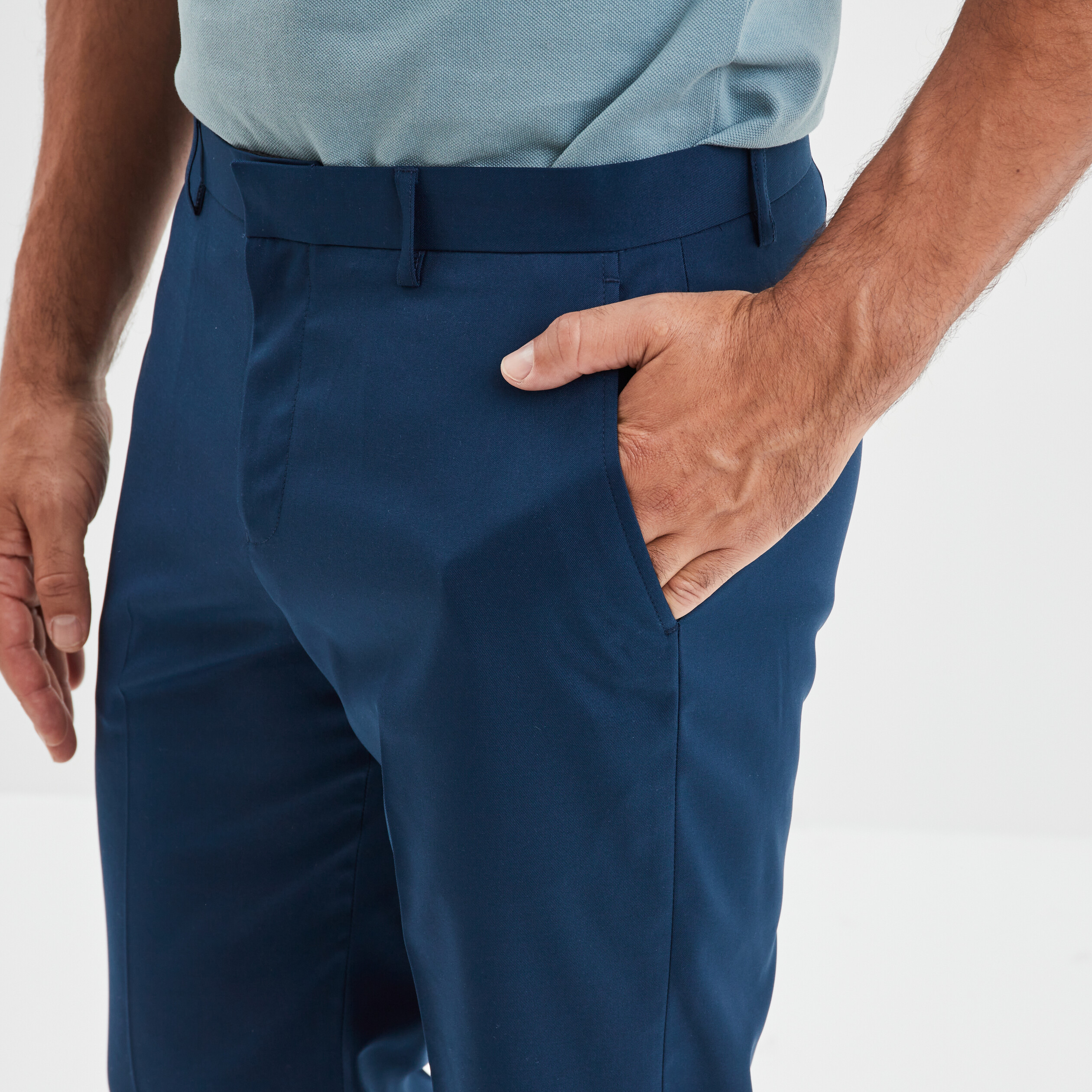 Pantalon droit avec pinces bleu electrique homme | La Halle