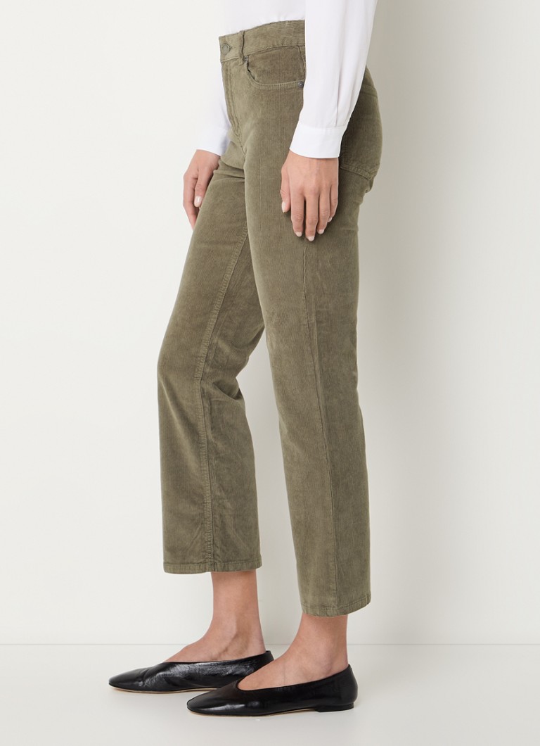 Pantaloni scurți Benetton din catifea reiată, evazați, cu talie medie.