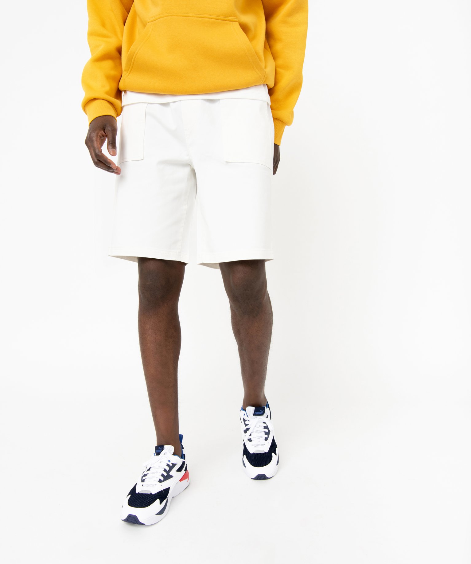 Bermuda en toile uni avec ceinture ajustable homme blanc | GEMO