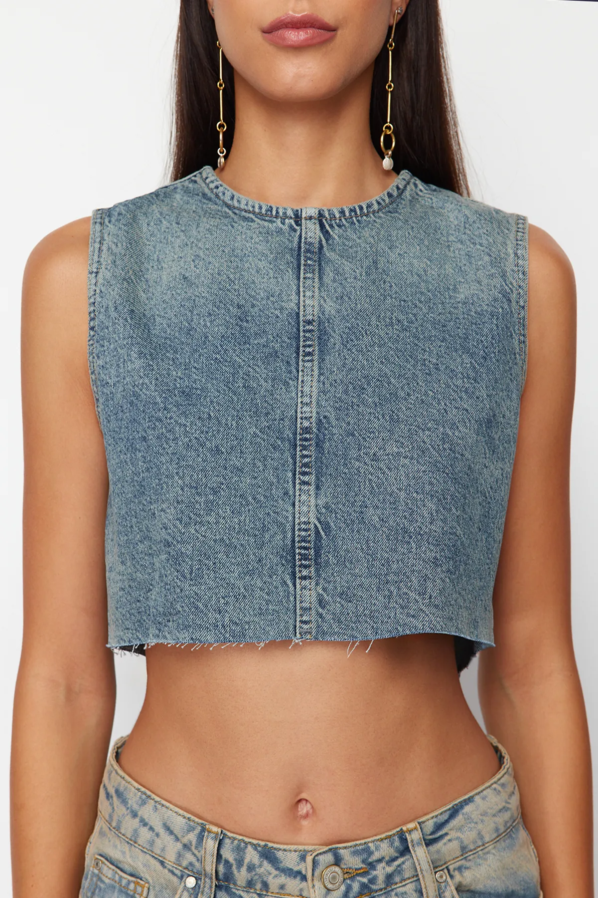 Trendyol Collection  Blaues rückenfreies Denim-Bustier TWOSS24BS00016