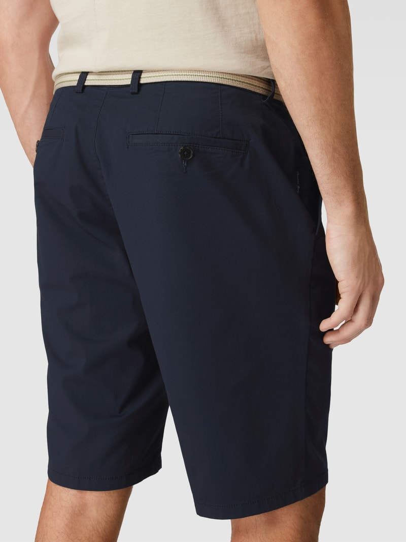 Bermudas mit Stoffgürtel in marineblau