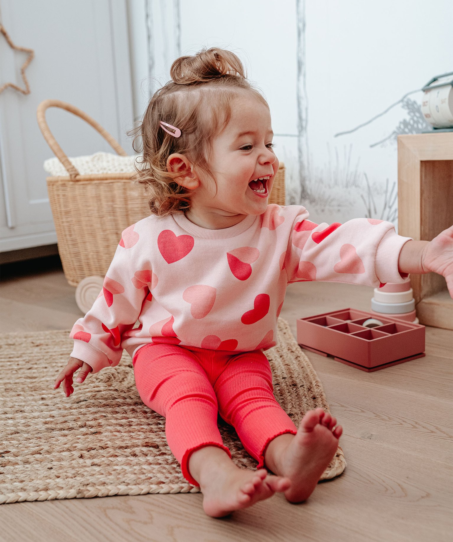 Sweat molletonné avec motifs et message bébé fille rose | GEMO