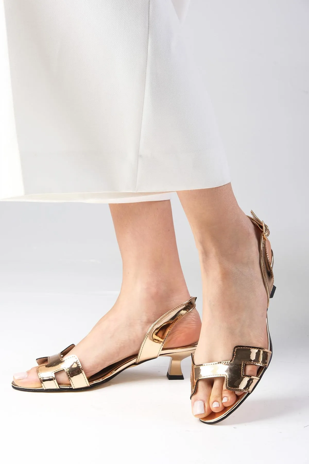 Mio Gusto  Romy Damenschuhe mit niedrigem Absatz in Roségold