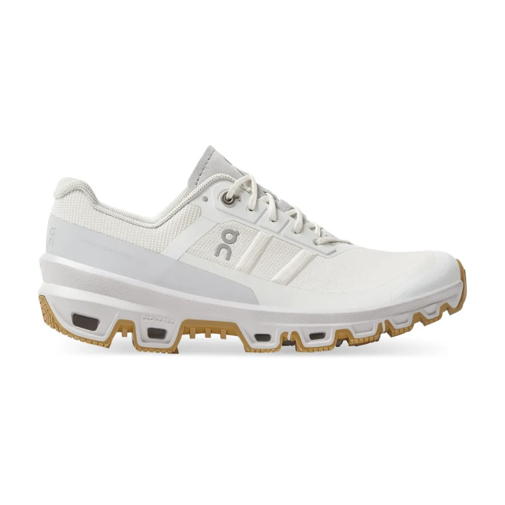 ON Cloudventure 32;99255 / weiss