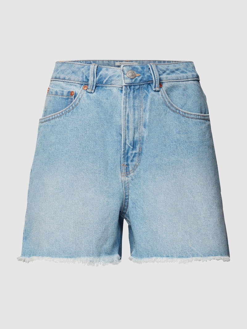 Jeansshorts mit Label-Patch in jeans