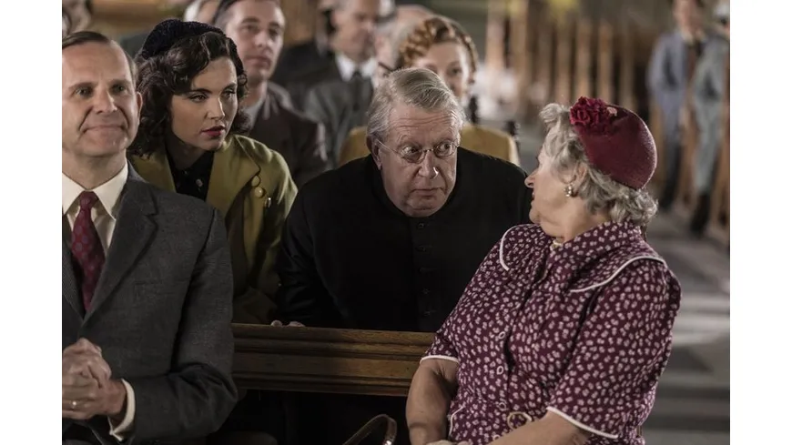 Father Brown - Staffel 8  [3 DVDs]