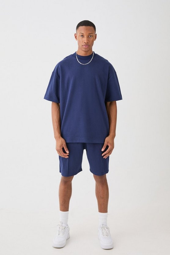 Oversize T-Shirt & Shorts