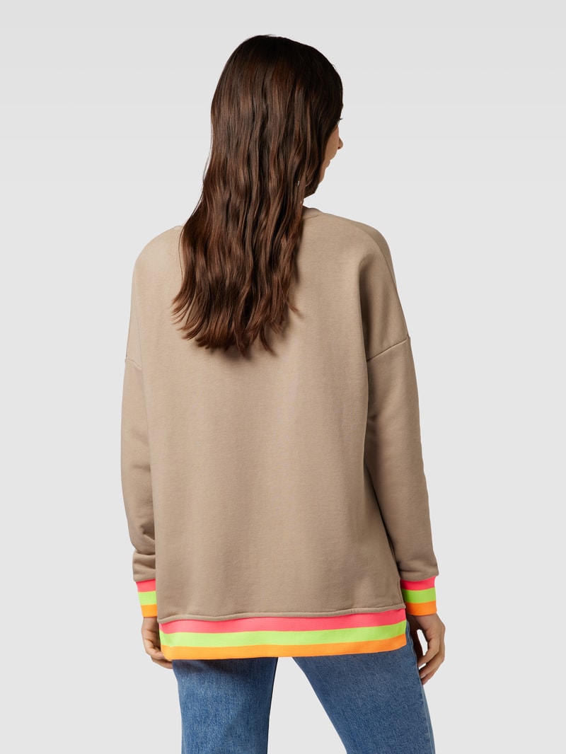 Sweatshirt mit Statement-Print Modell 'LOVE' in sand