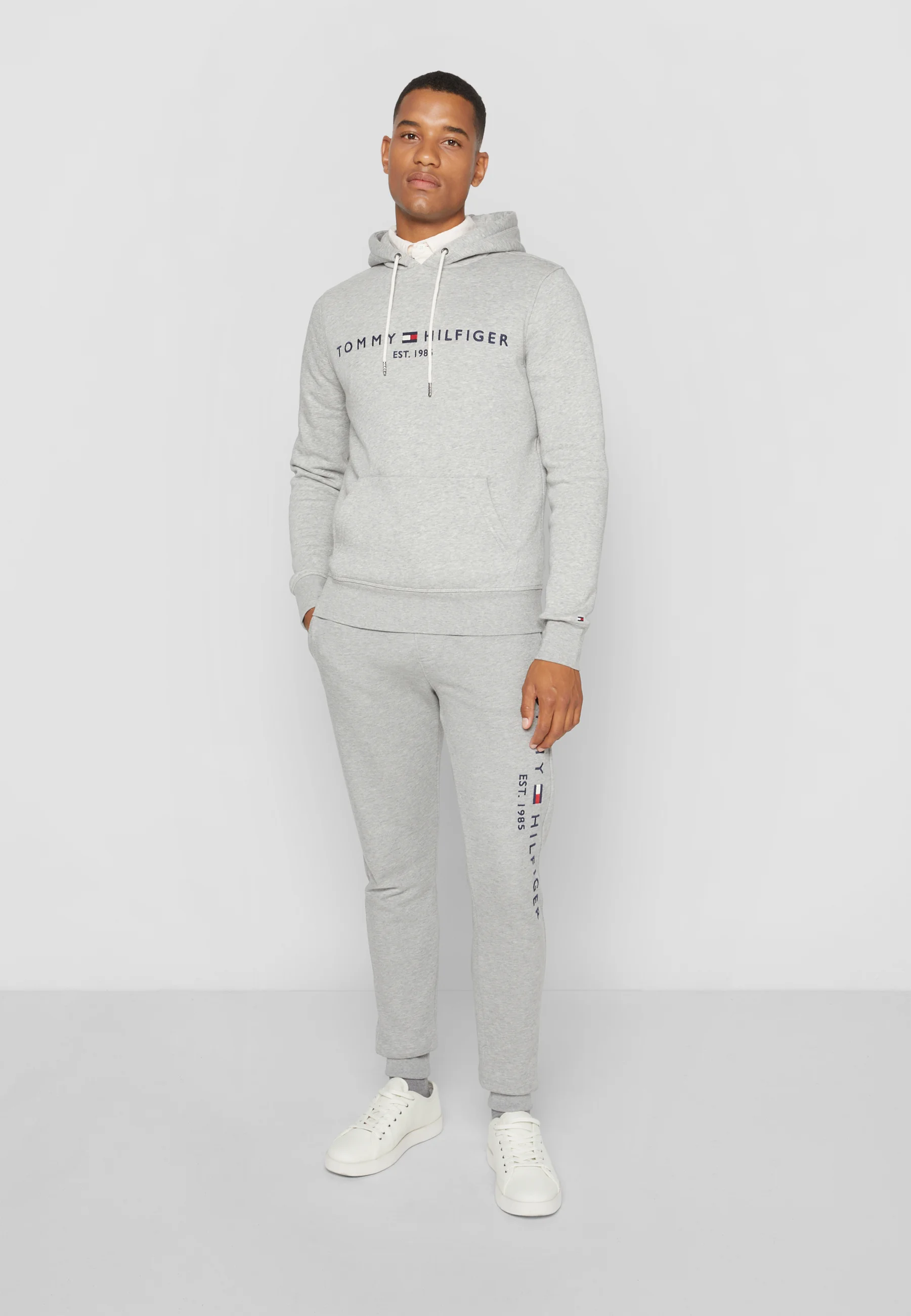 Sudadera con capucha y logotipo de Tommy Hilfiger