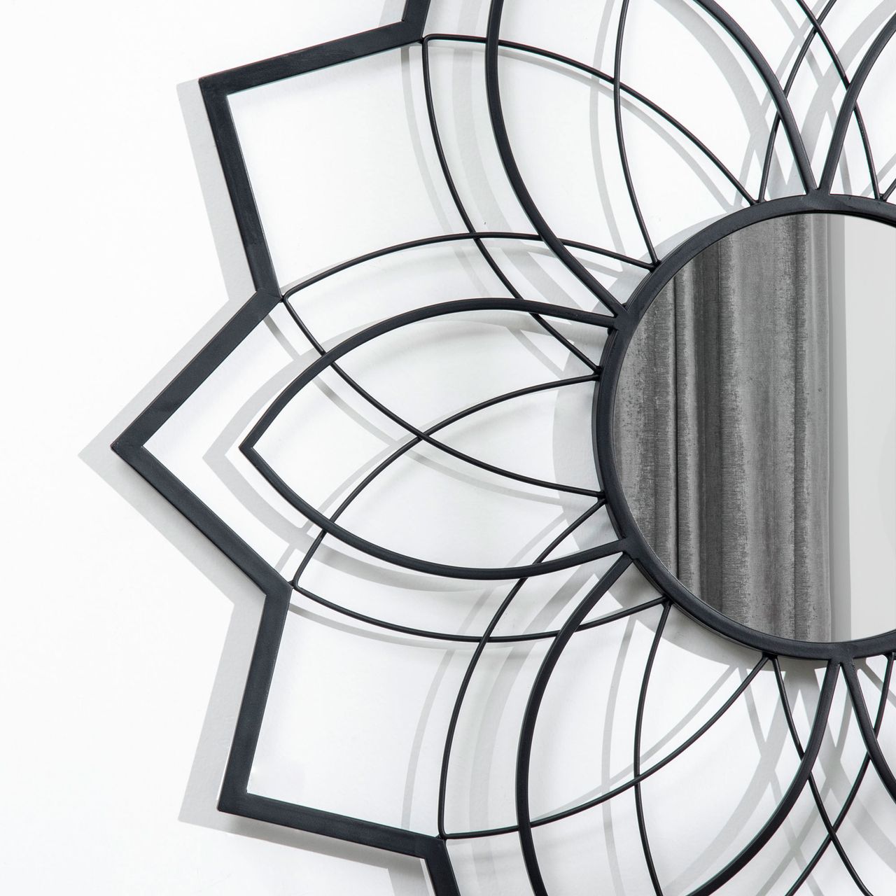 HOMCOM Wandspiegel Wohnzimmerspiegel Ø79 cm Rundspiegel mit Metallrahmen Dekospiegel mit Floralen Mustern Spiegelglas Flurspiegel für Schlafzimmer Elegant Schwarz