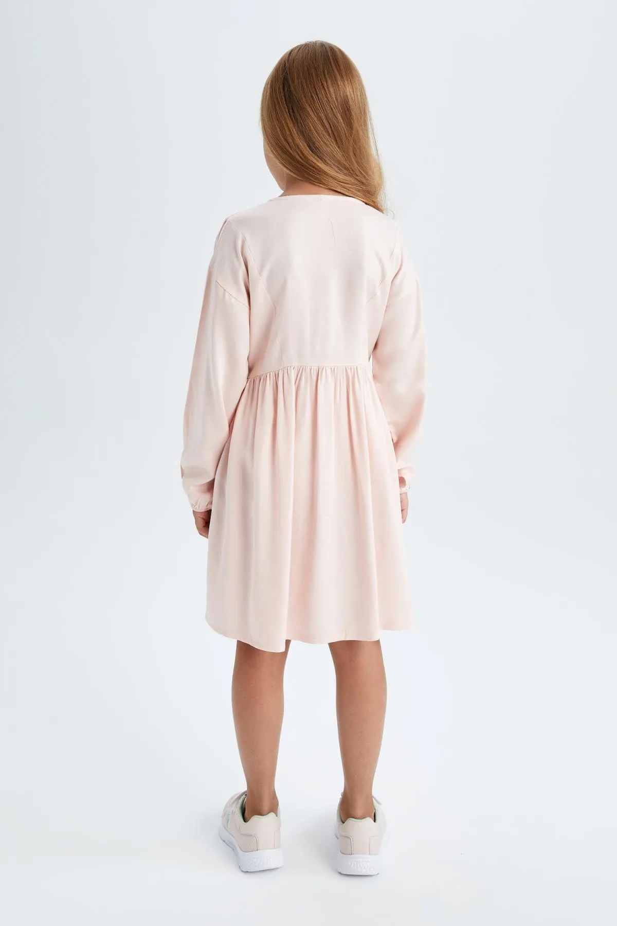 DeFacto  Mädchenkleid mit Rundhalsausschnitt und langen Ärmeln