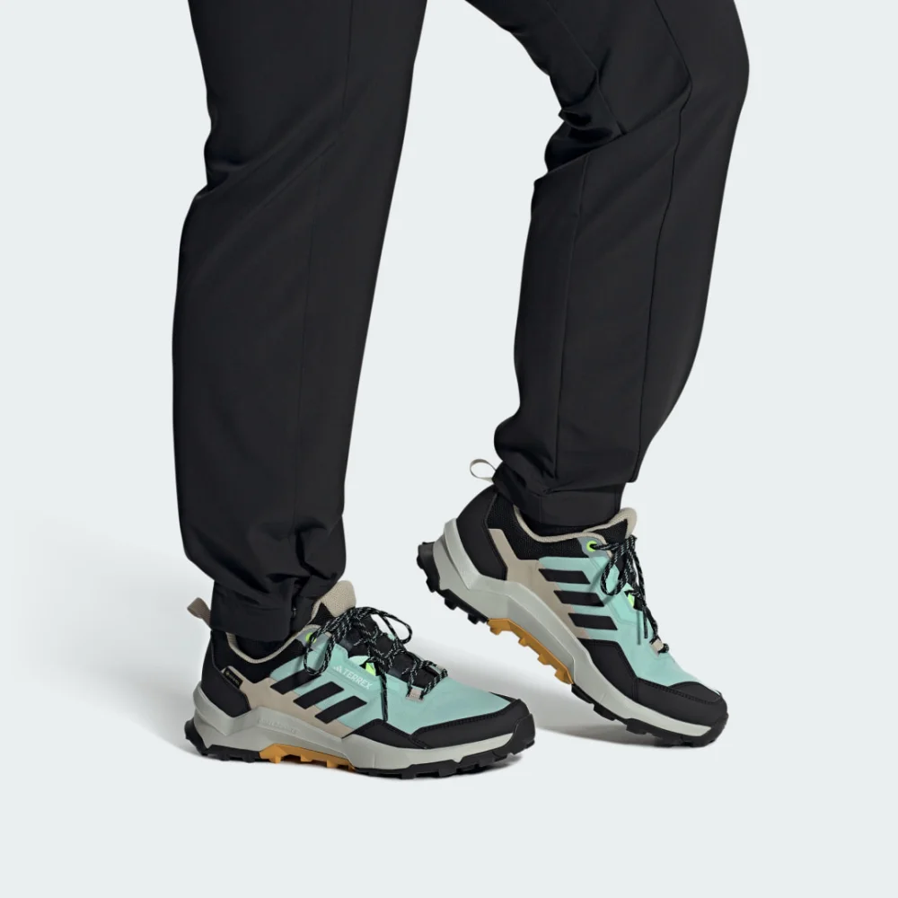 adidas AX4 GORE TEX IF4861 / grau