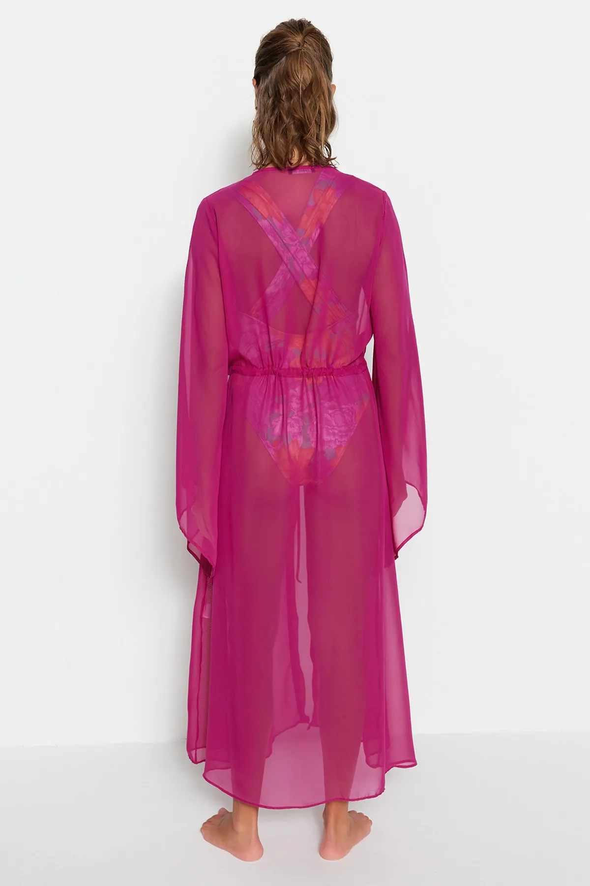 Trendyol Collection  Fuchsiafarbener gewebter Maxi-Kimono und Kaftan mit Gürtel TBESS23KM00029