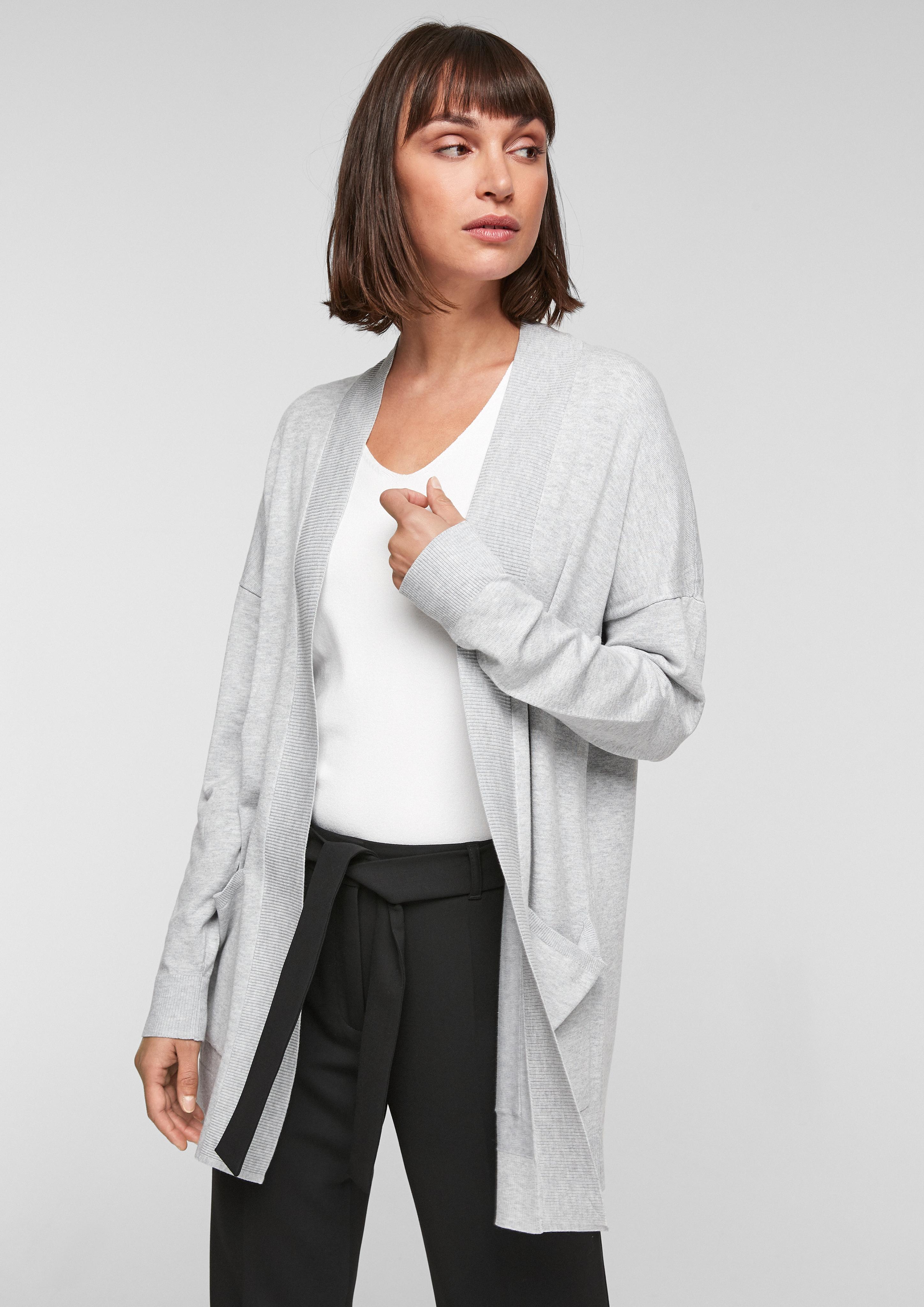 Cardigan aus Feinstrick  01.899.64.X047-9103