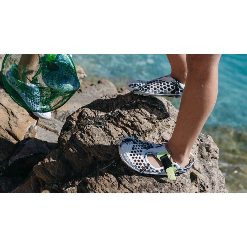 Vivobarefoot Ultra K Obsidian White Sandalen