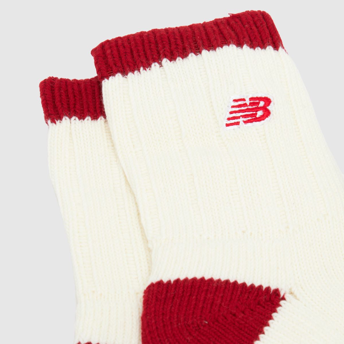 New Balance – Vita, grovstickade ankelstrumpor i 3-pack