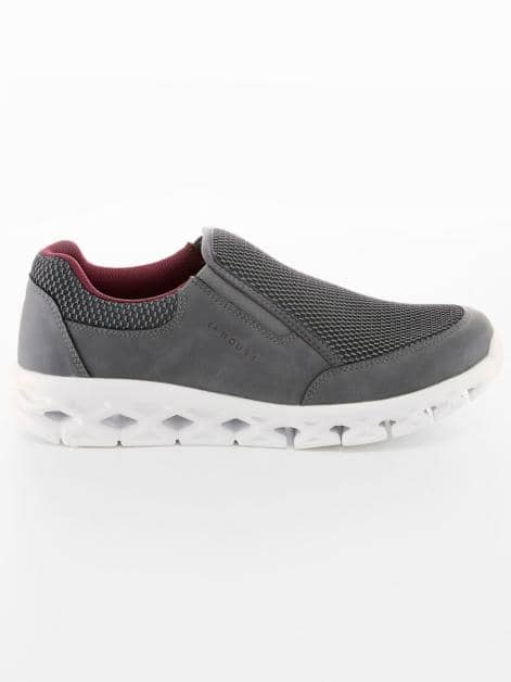 Slipper in moderner Optik