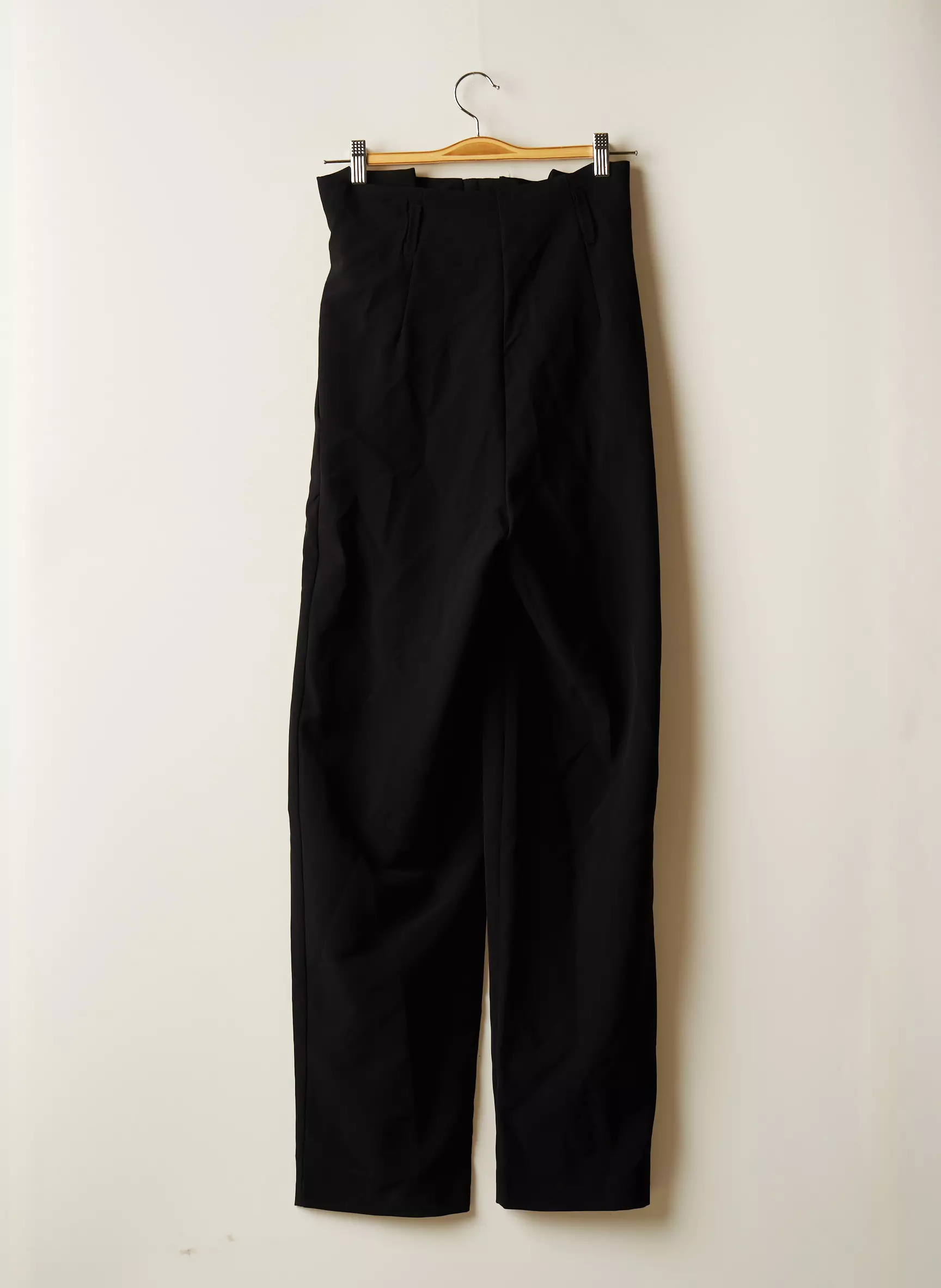 Astrid Black Label Pantalons Larges Femme couleur noir