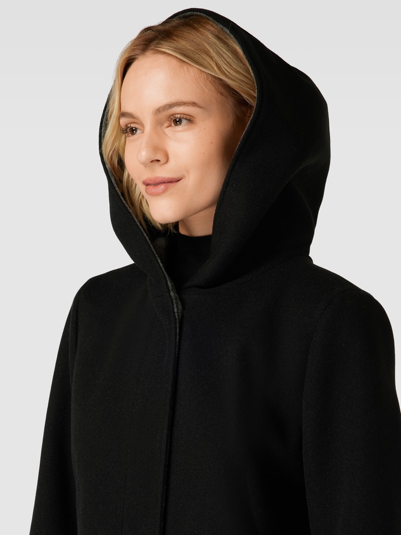 Kurzmantel mit Eingrifftaschen in schwarz