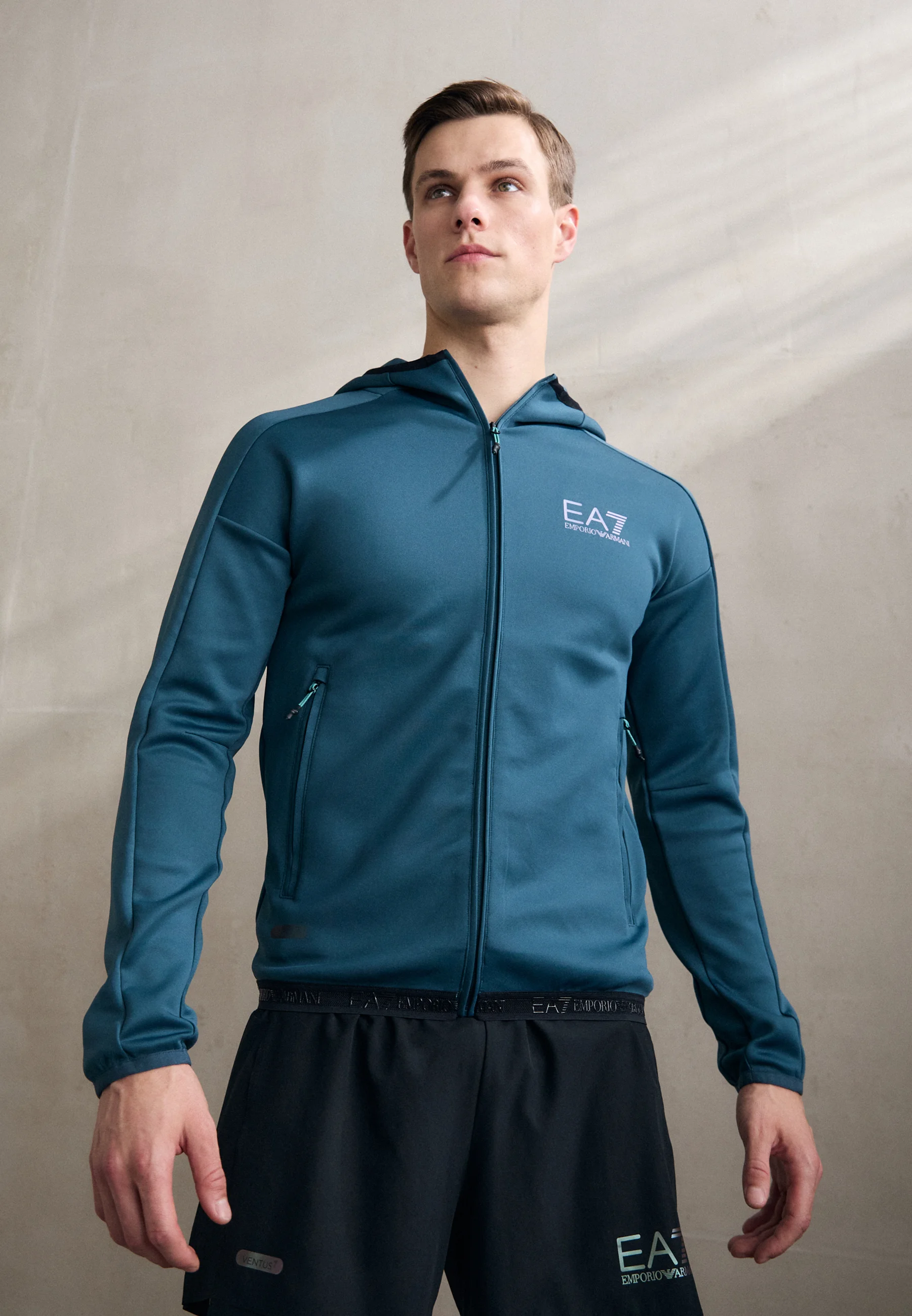 EA7 Emporio Armani VIGOR HOODIE - Chaqueta deportiva