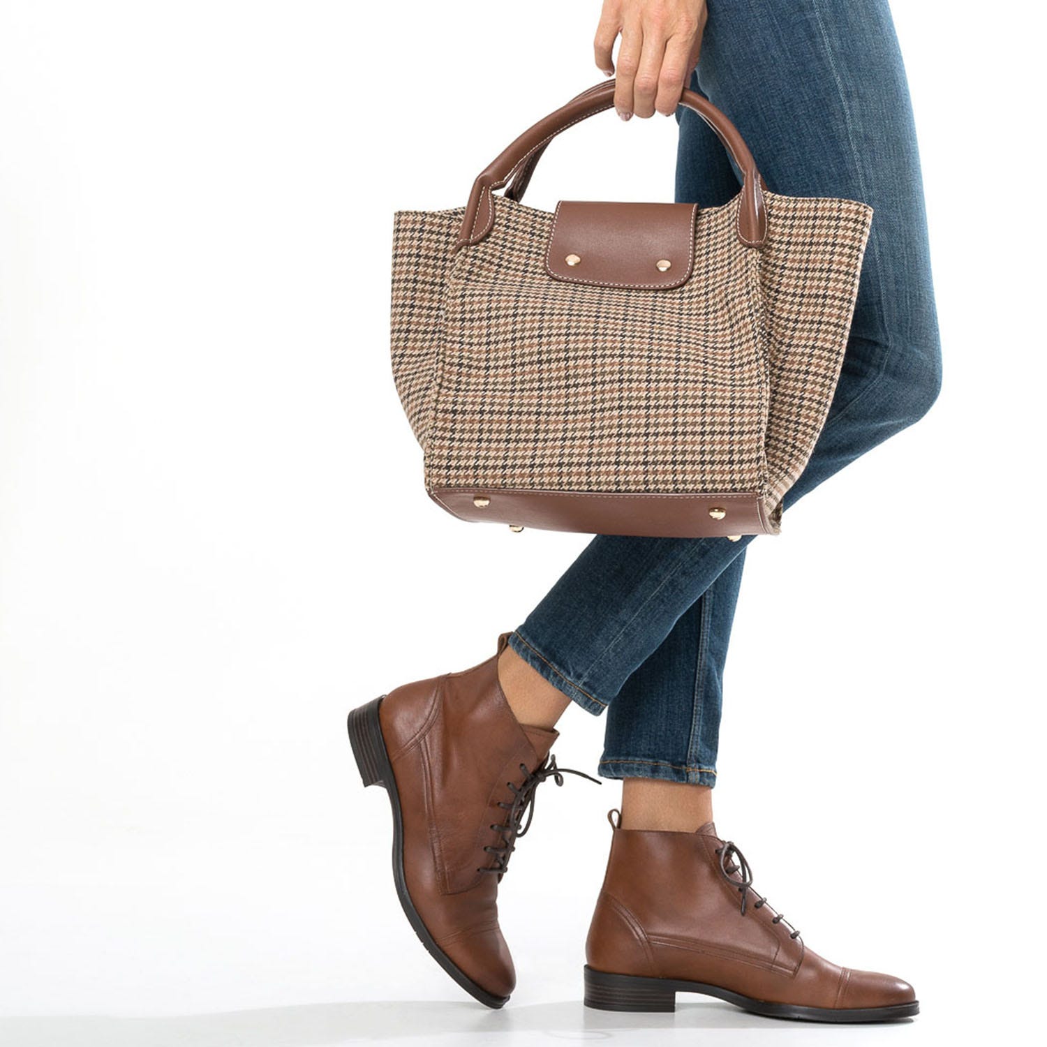 Sac à main marron à motifs pied-de-poule