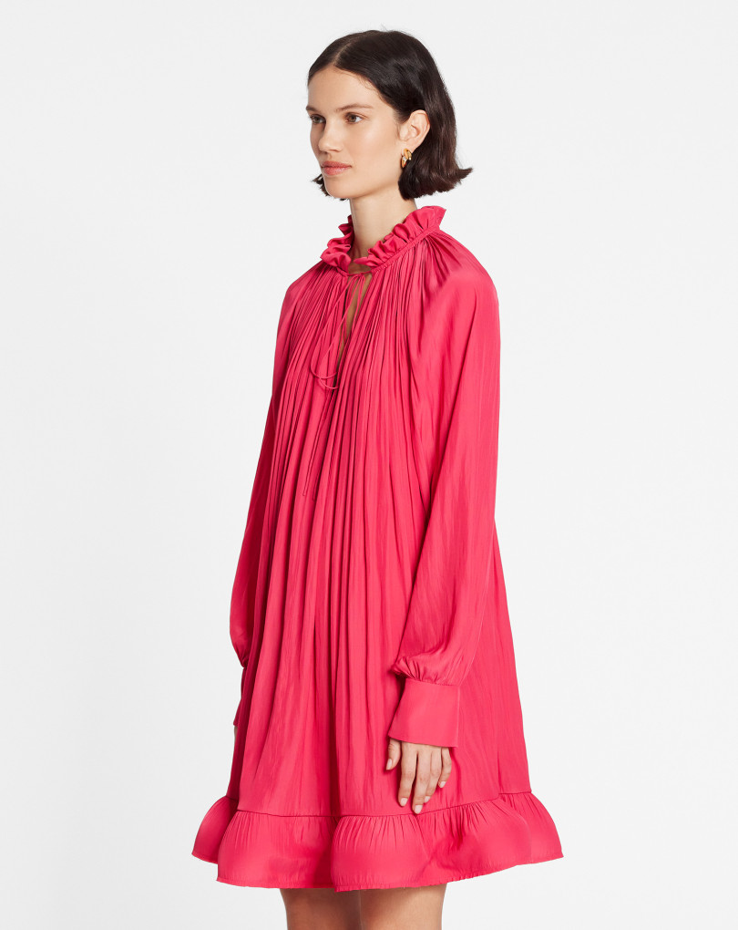 ROBE COURTE MANCHES LONGUES AVEC VOLANTS EN CHARMEUSE
